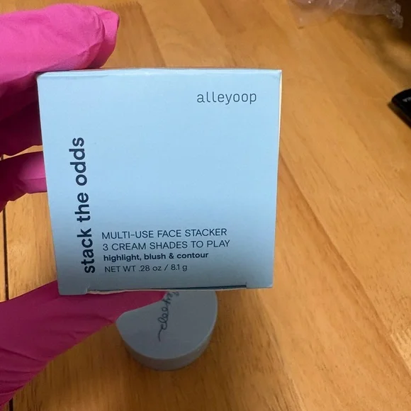 Alleyoop Stack the Odds 3-in-1 Cream Shades in SUNKISSED, BNIB, New, Retail $40 - Picture 7 of 12